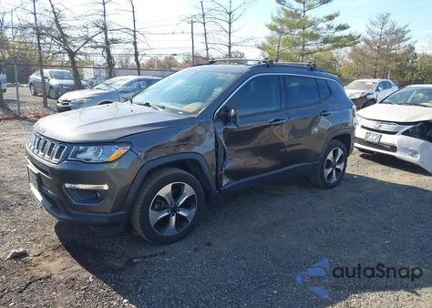 2017 Jeep New Compass Latitude 4X4 from USA, damaged, VIN 3C4NJDBB9HT667415